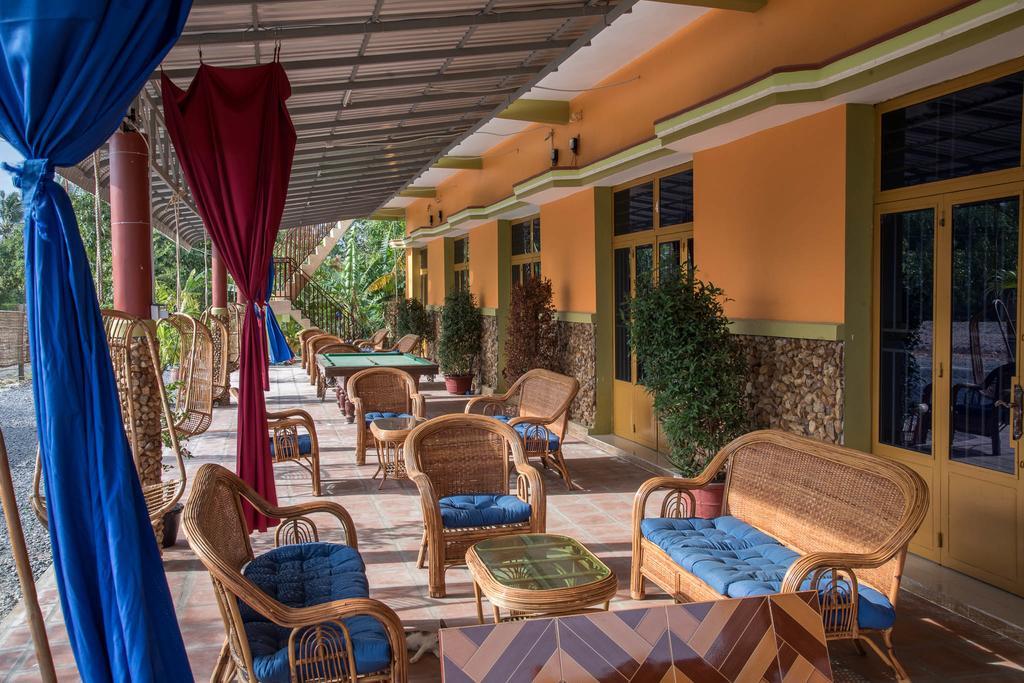 Nomads Guesthouse Kampot Dış mekan fotoğraf