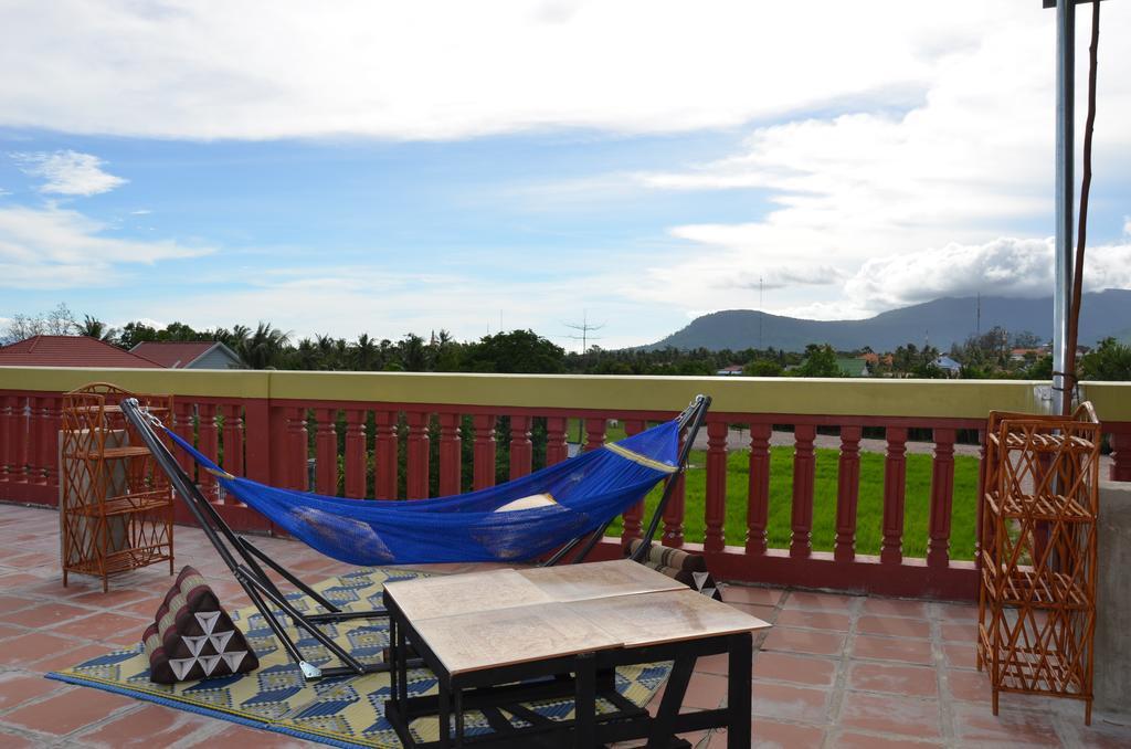 Nomads Guesthouse Kampot Dış mekan fotoğraf